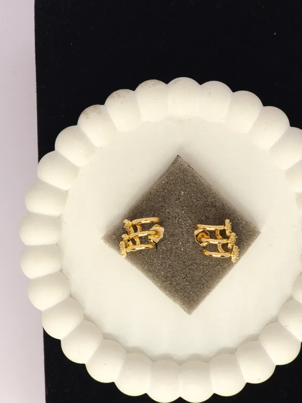 Gold_Tone_Star_Cluster_Ear_Cuff_Earrings