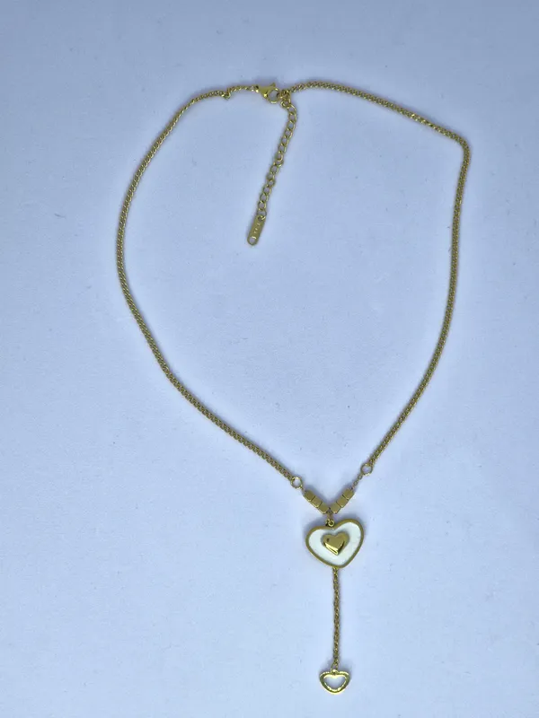 Gold_Tone_Heart_Pendant_Necklace_For_Women