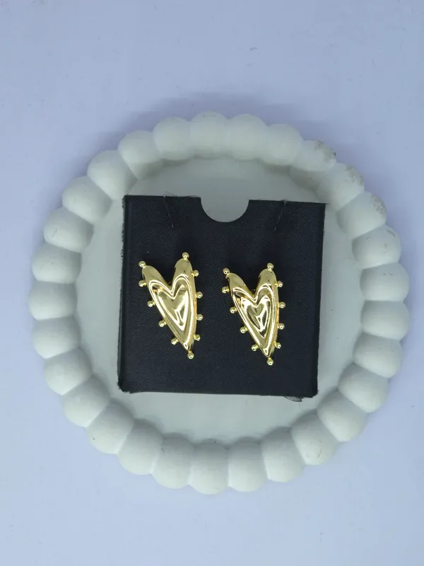 Gold_Tone_Steel_Heart_Motif_Stud_Earrings_For_Women