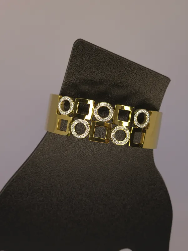 Gold_Tone_Geometric_Embellished_Bangle_For_Women