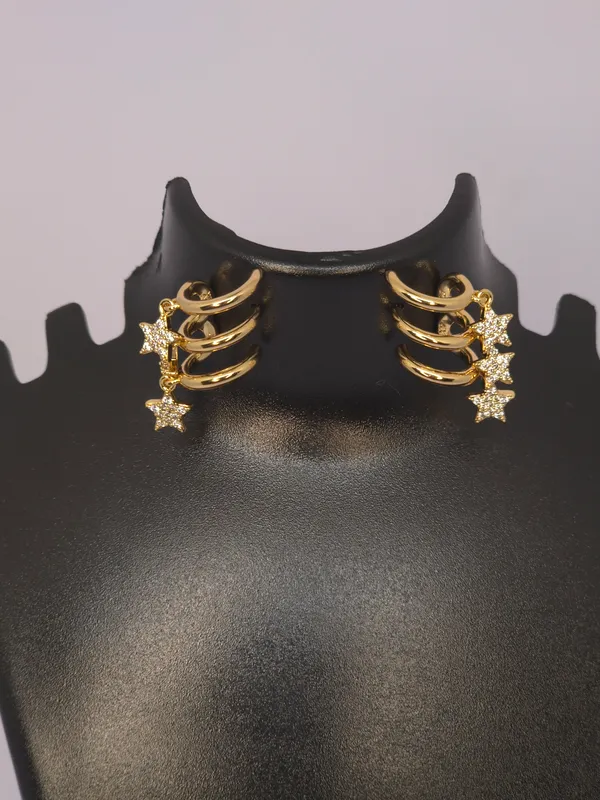 Gold_Tone_Star_Cluster_Ear_Cuff_Earrings