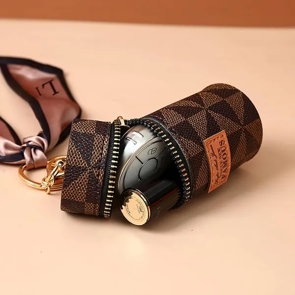 2pcs_Lipstick_Organizer_Luxury_Leather_Lip_Gloss_Bag_Mini_Lipstick_Case_With_Keychain_Girls_Travel_Lipgloss_Makeup_Storage_Holder_For_Purse_Perfume_Fingernail_Polish_Classic_Karat379