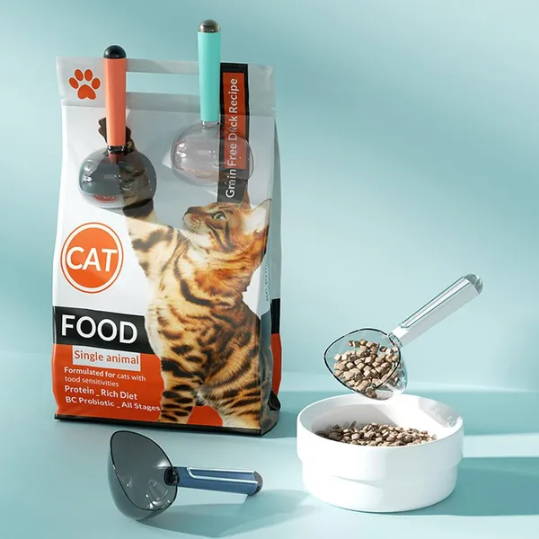 Multi_Use_Magnetic_Food_Bag_Clip_Measuring_Spoon_Durable_Clear_Clamp_For_Pet_Food_Rice_Coffee_Ideal_For_Kitchen_Or_Pet_Feeding_Station_Multi_Colour_1