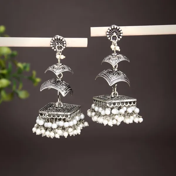 Silver_Oxidised_Three_Tier_Square_Jhumka
