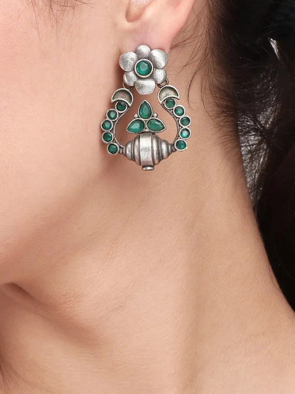 Oxidised_Brass_Emerald_Floral_Chandbali_Earrings
