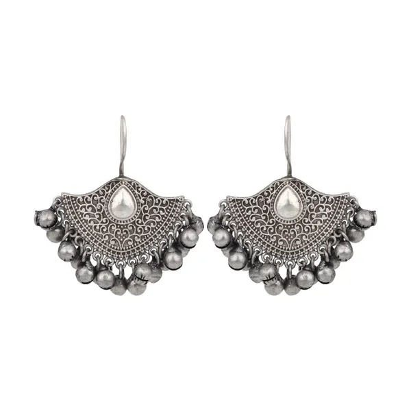 Oxidised_Silver_Pearl_Fan_Jhumka_Earrings