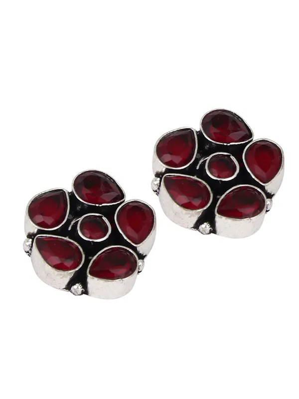 Silver_Oxidised_finish_Studs_with_stone_details