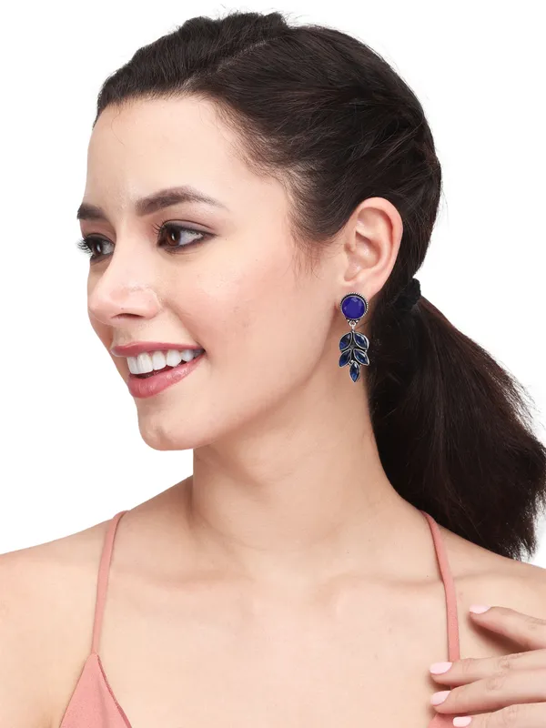 Silver_Oxidised_leaf_drop_earring