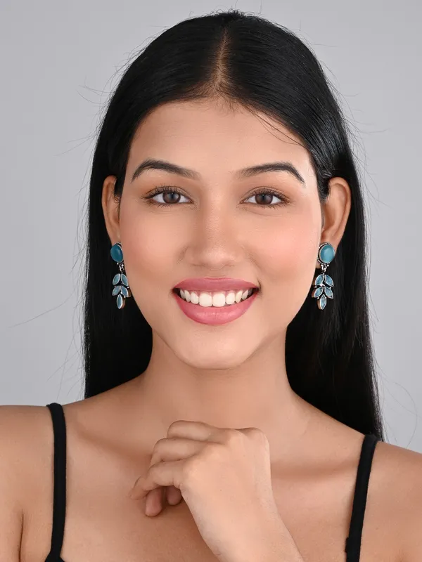 Silver_Oxidised_leaf_drop_earring