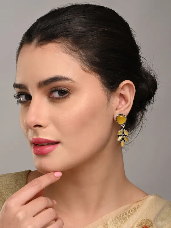 Silver_Oxidised_leaf_drop_earring