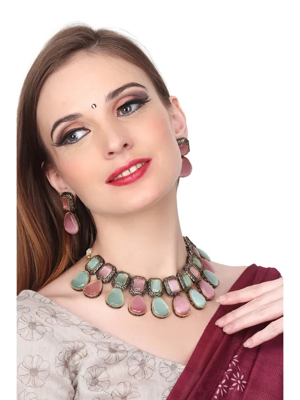 Pastel_Raindrop_Brass_Necklace_Set