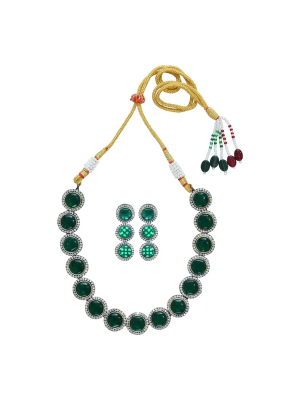 Emerald_Aura_Brass_Necklace_Set
