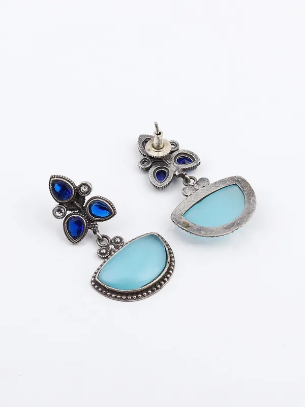 Silver_Oxidised_Finish_Ad_Stone_Drop_Earring