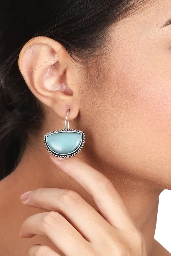 Silver_Oxidized_Drop_Earrings_with_Monalisa_Stone