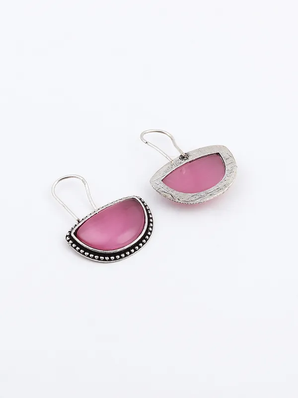 Silver_Oxidized_Drop_Earrings_with_Monalisa_Stone