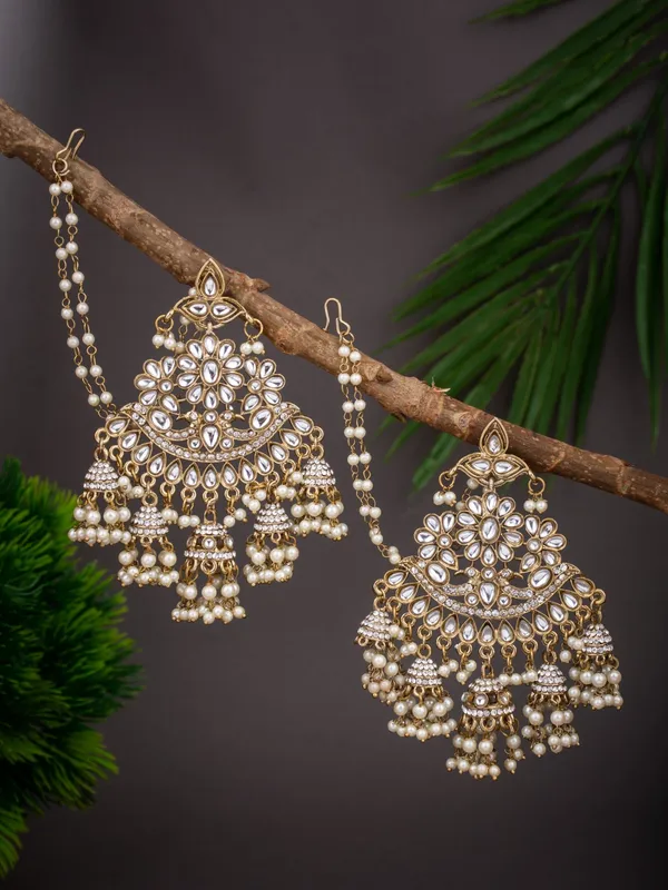 Antique_gold_finish_kundan_Chandbali_with_Ear_chain