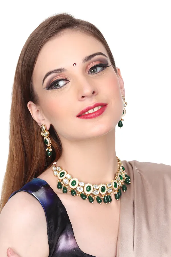Gold_plated_Kundan_choker_set_with_green_stone