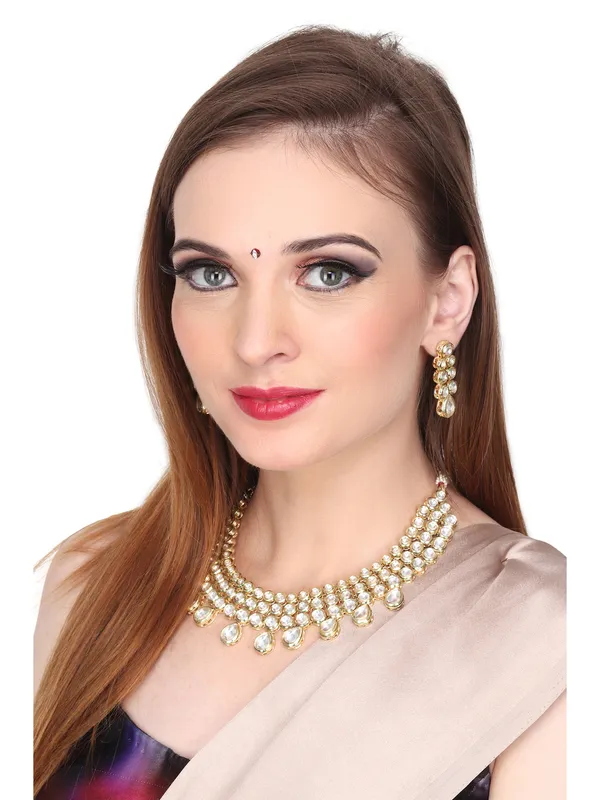 Gold_Plated_Kundan_Choker_Set