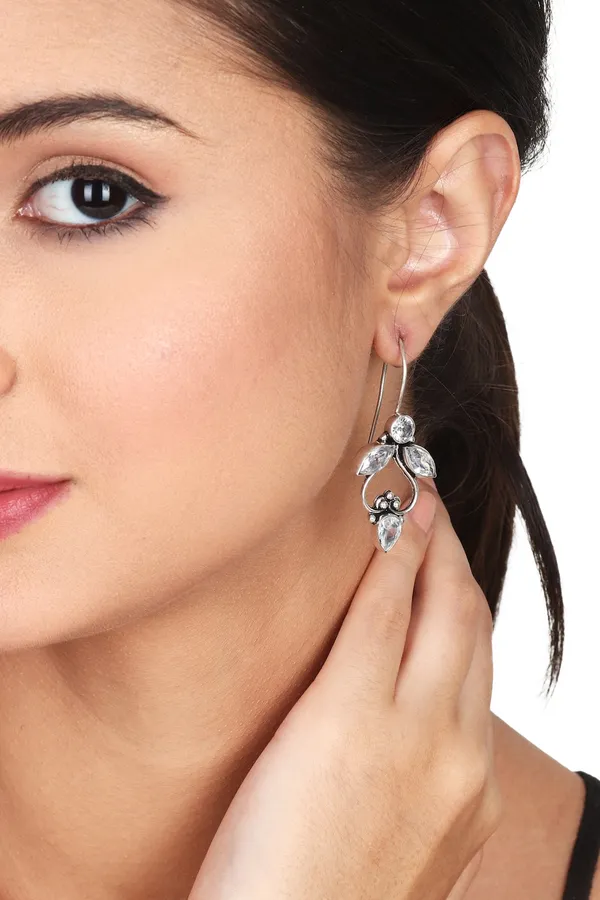 Sparkling_Floral_Drop_Earrings