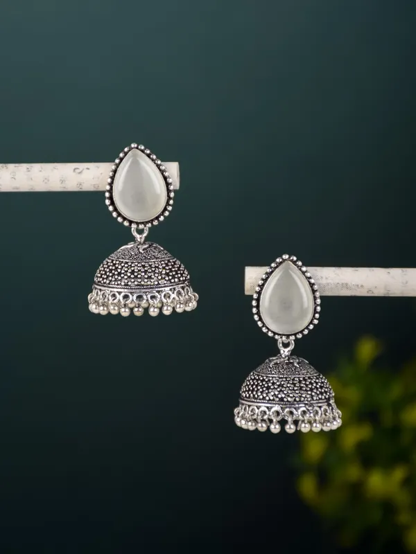 Classic_Stone_Jhumka_Earrings