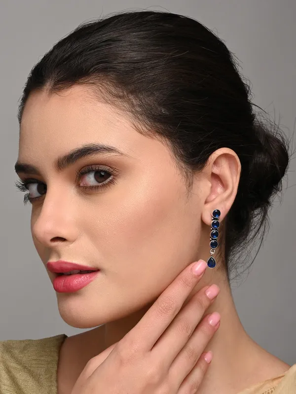 Linear_Crystal_Teardrop_Dangler_Earrings