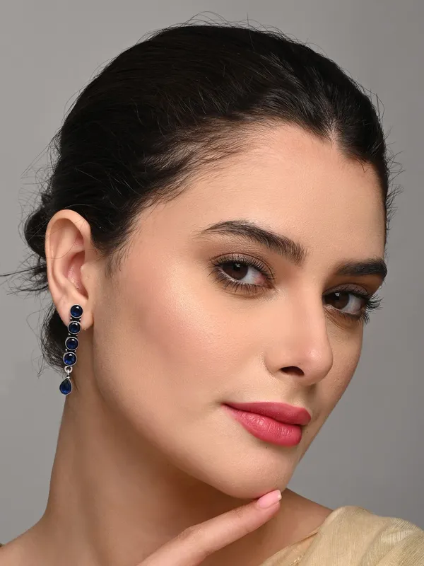 Linear_Crystal_Teardrop_Dangler_Earrings