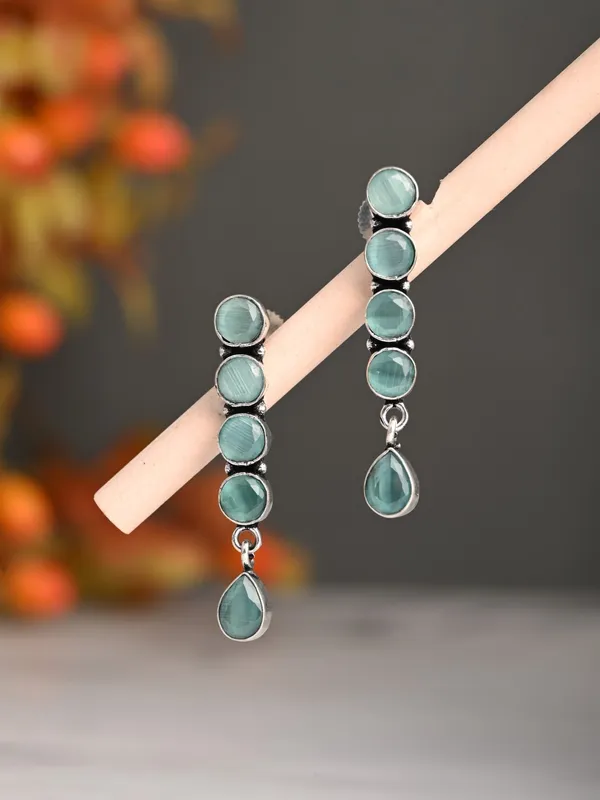 Linear_Crystal_Teardrop_Dangler_Earrings