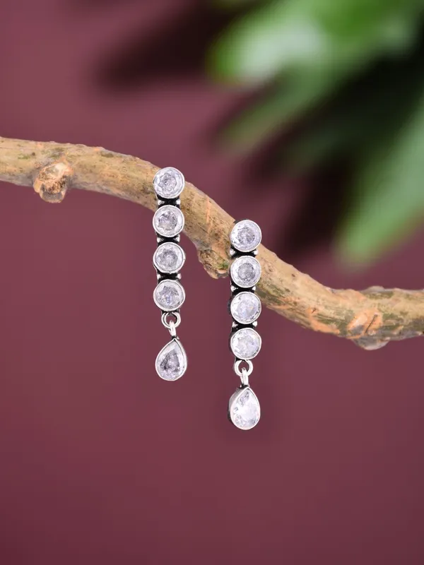 Linear_Crystal_Teardrop_Dangler_Earrings