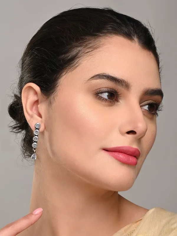 Linear_Crystal_Teardrop_Dangler_Earrings