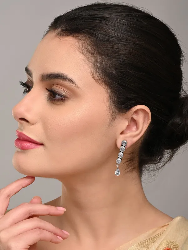 Linear_Crystal_Teardrop_Dangler_Earrings