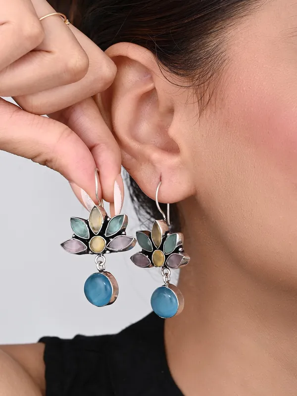 Brass_Lotus_Motif_Stone_Drop_Earrings