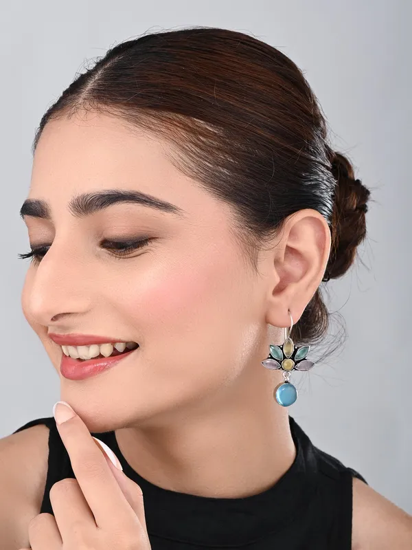 Brass_Lotus_Motif_Stone_Drop_Earrings