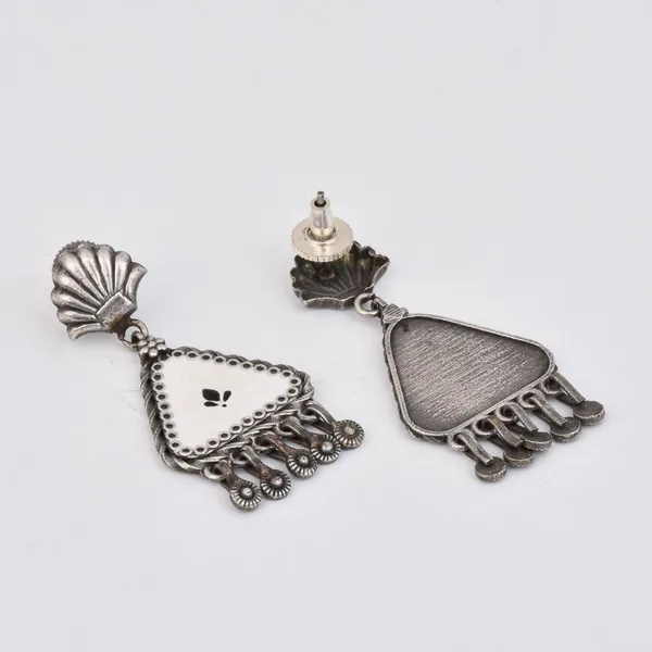 handpainted_drop_earring_White