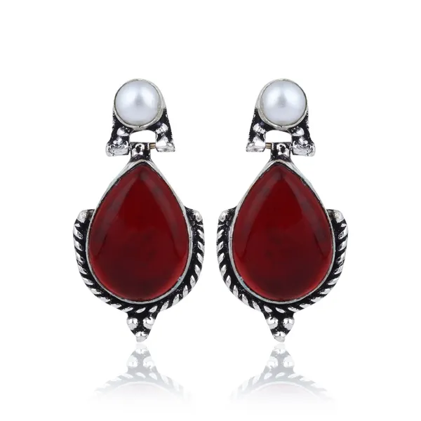 Teardrop_Pearl_Stud_Earrings