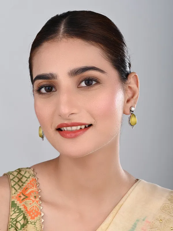 Pearl_&_Tear_drop_stone_Earring