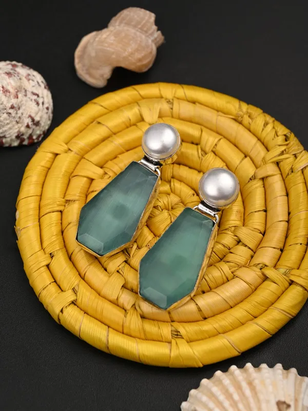 Women_Silver-Plated_Contemporary_Drop_Earrings