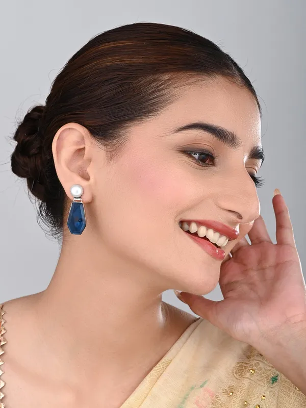 Women_Silver-Plated_Contemporary_Drop_Earrings