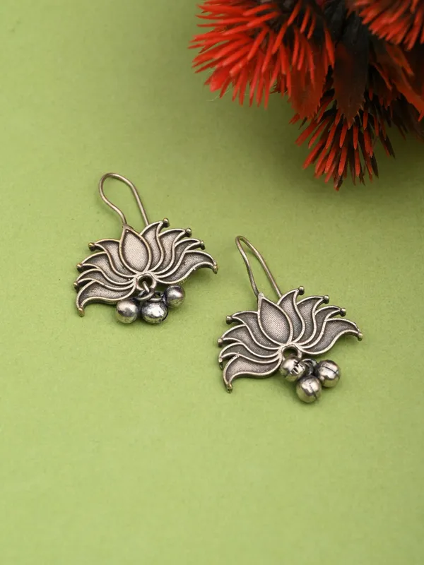 Silver_Bloom_Drop_Earrings_Pack_Of_2