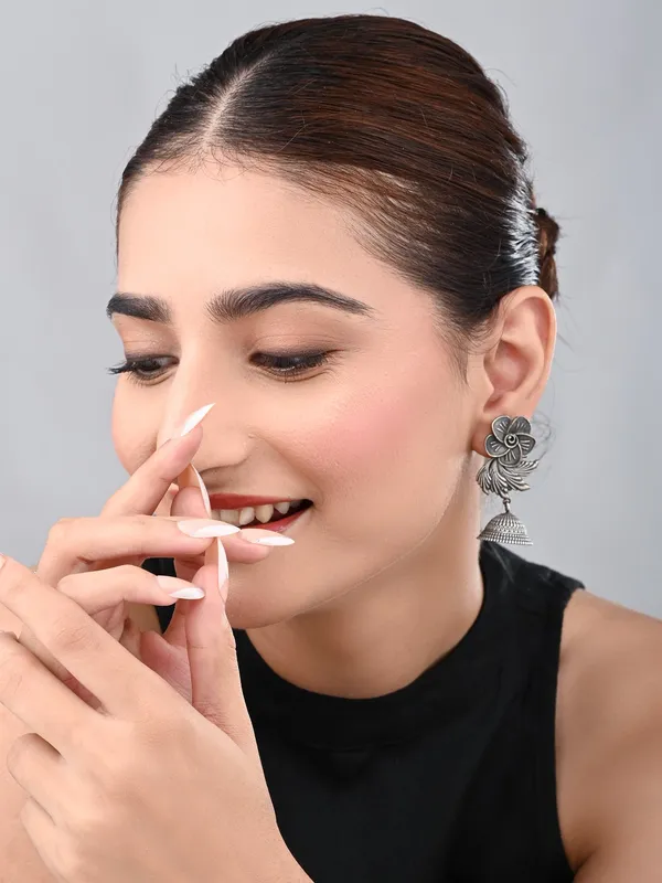 Floral_Jhumki_Statement_Earrings