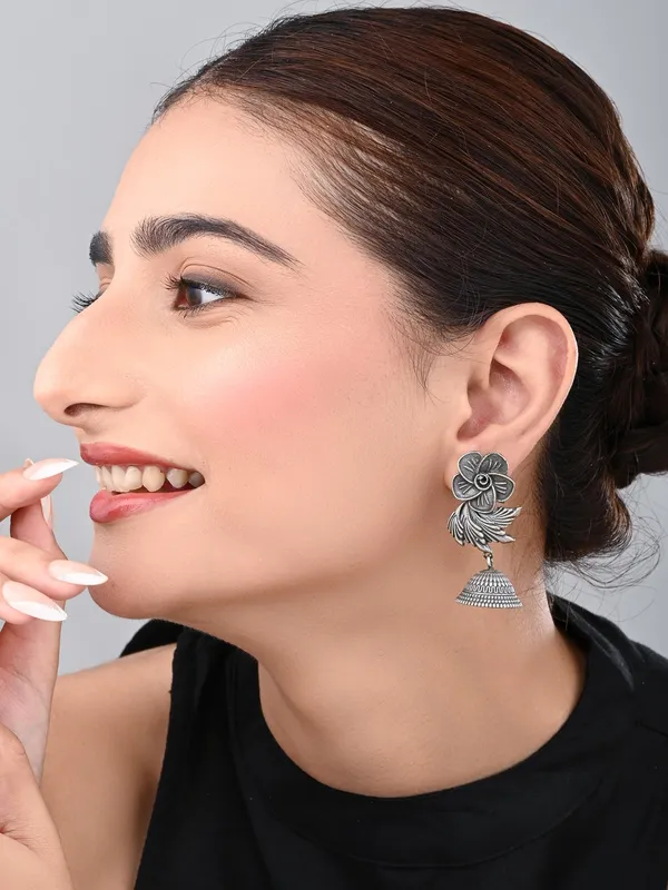 Floral_Jhumki_Statement_Earrings