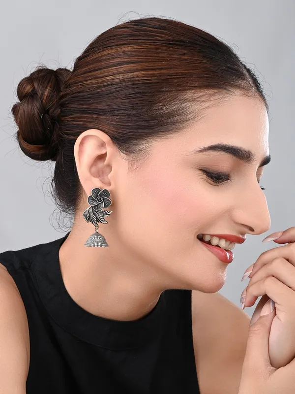 Floral_Jhumki_Statement_Earrings