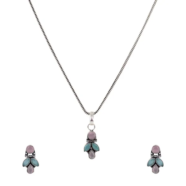 Elegant_Crystal_Pendant_Necklace_Set_with_Matching_Drop_Earrings