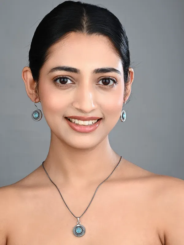 Oxidised_Pendant_Necklace_Set_with_Matching_Drop_Earrings