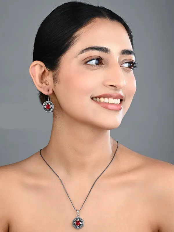 Oxidised_Pendant_Necklace_Set_with_Matching_Drop_Earrings