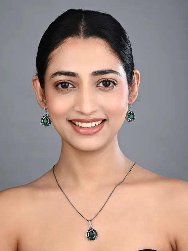 Oxidised_Teardrop_Pendant_Necklace_Set_with_Matching_Drop_Earrings