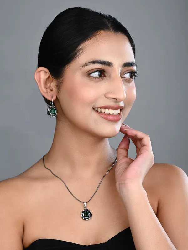 Oxidised_Teardrop_Pendant_Necklace_Set_with_Matching_Drop_Earrings