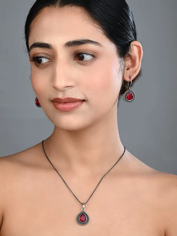 Oxidised_Teardrop_Pendant_Necklace_Set_With_Matching_Drop_Earrings