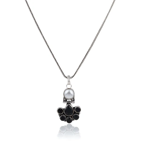 Floral_Crystal_Pendant_Necklace_Set_with_Matching_Stud_Earrings