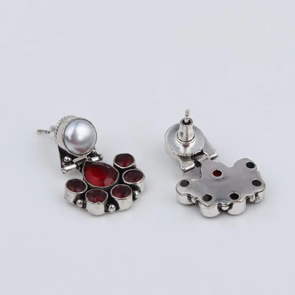 Floral_Crystal_Pendant_Necklace_Set_with_Matching_Stud_Earrings