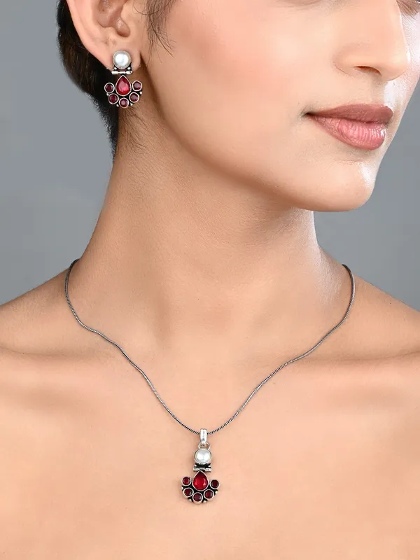 Floral_Crystal_Pendant_Necklace_Set_With_Matching_Stud_Earrings
